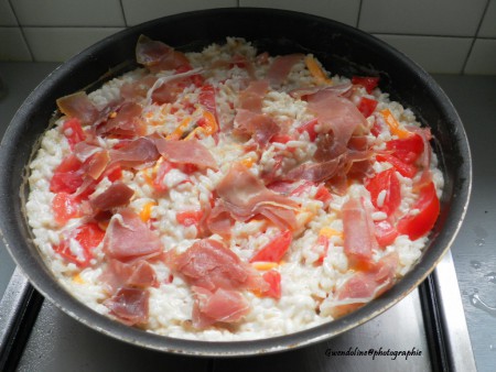risotto coco, mimolette tomate et jambon cru